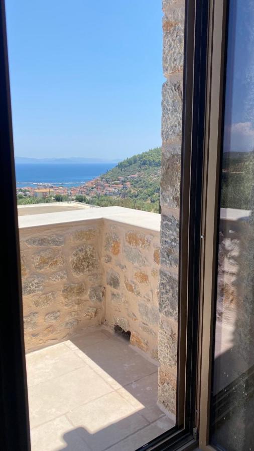 Mani Luxury Suites And Studios In Gytheio With Private Pools Exterior foto